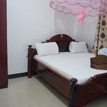 Leaders Lodge Kigoma Extérieur photo