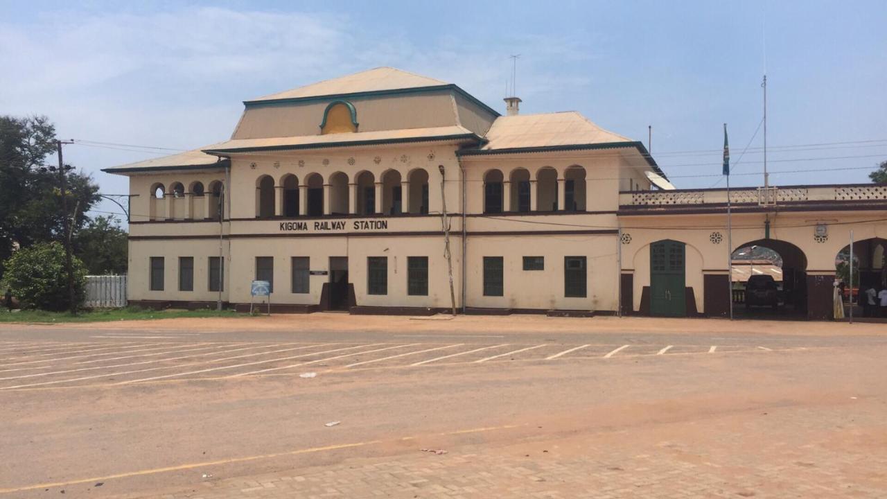 Leaders Lodge Kigoma Extérieur photo