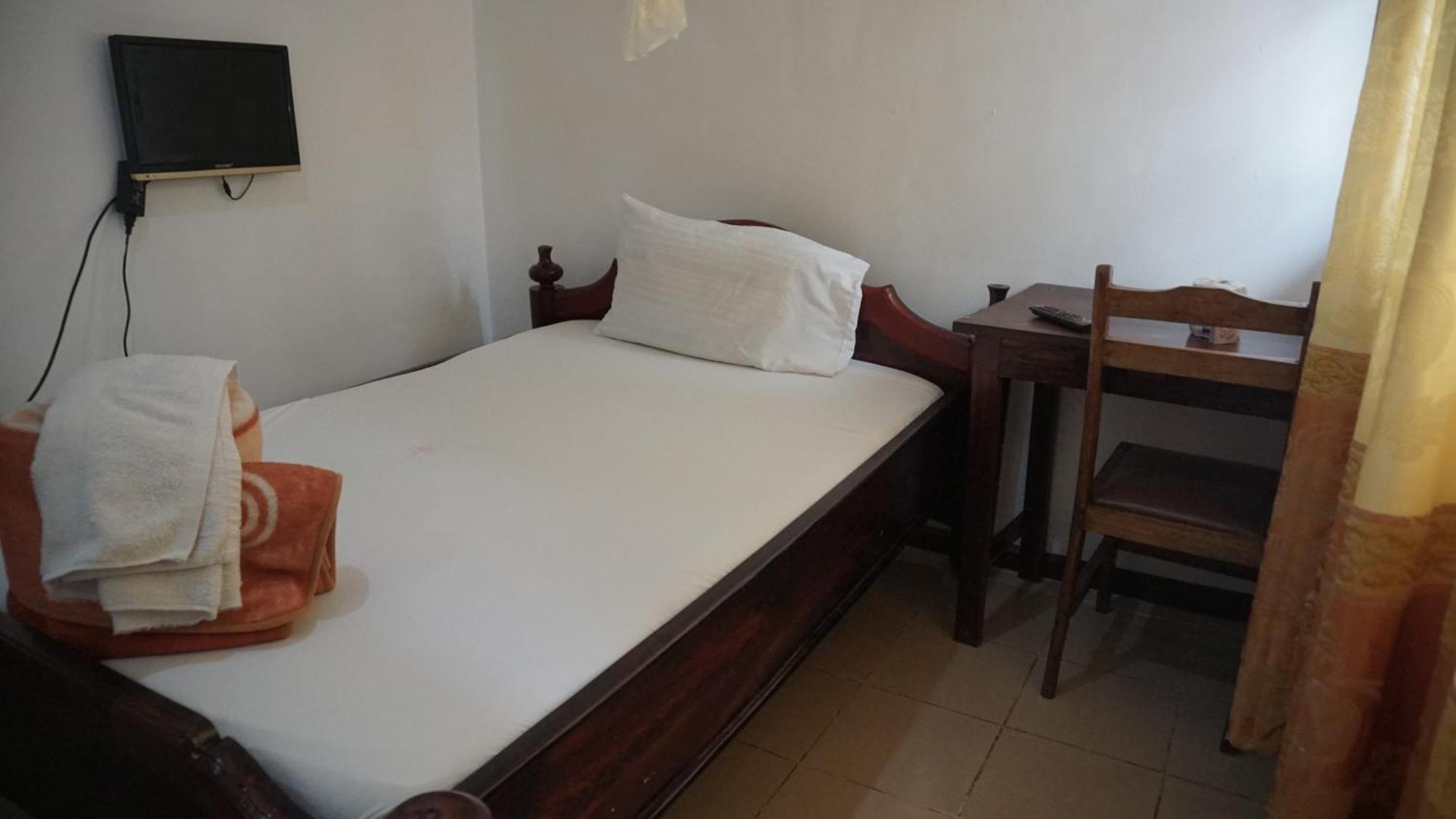 Leaders Lodge Kigoma Extérieur photo